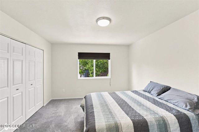 1010 Bentree Circle, Anchorage, AK 99504