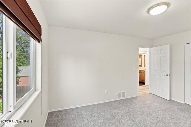 1010 Bentree Circle, Anchorage, AK 99504