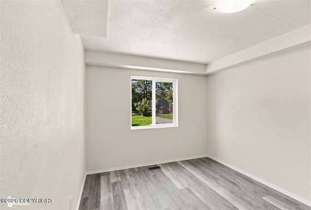 1010 Bentree Circle, Anchorage, AK 99504