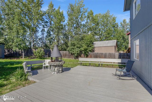 1010 Bentree Circle, Anchorage, AK 99504