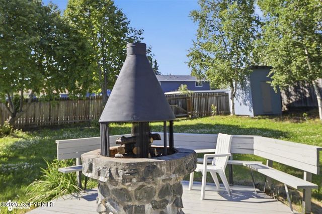 1010 Bentree Circle, Anchorage, AK 99504