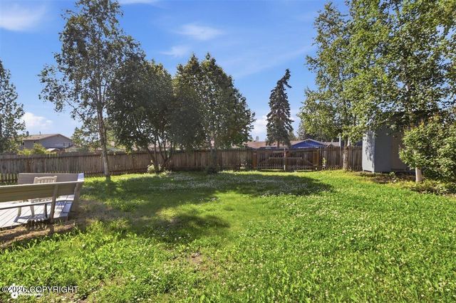 1010 Bentree Circle, Anchorage, AK 99504