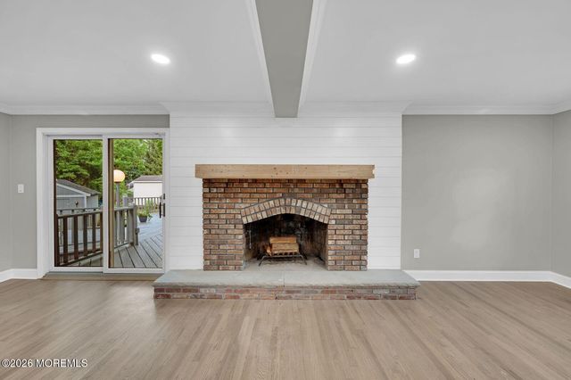 21 Park Avenue, Hazlet, NJ 07730