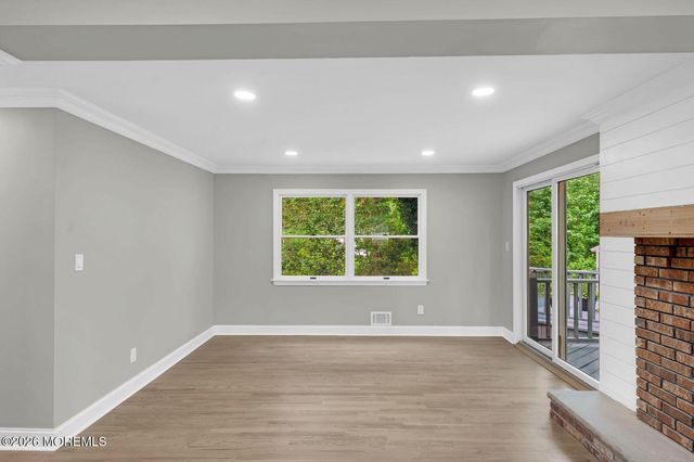 21 Park Avenue, Hazlet, NJ 07730