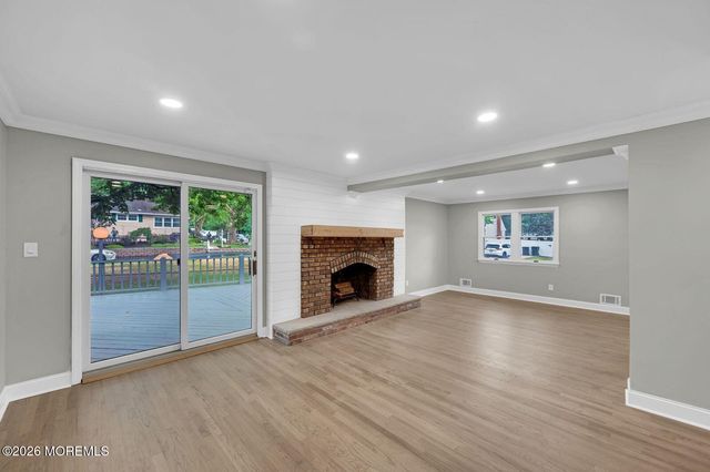 21 Park Avenue, Hazlet, NJ 07730