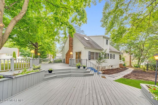 21 Park Avenue, Hazlet, NJ 07730