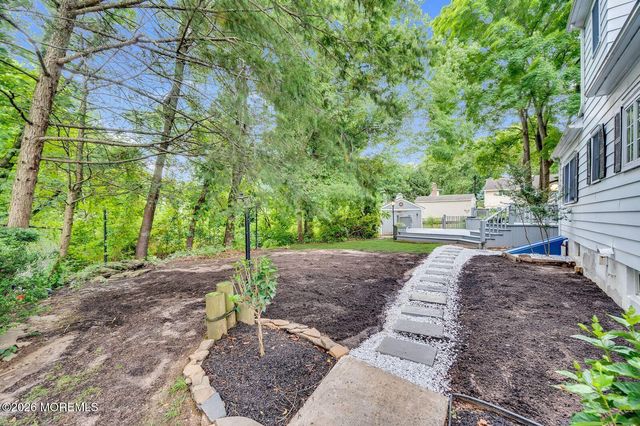 21 Park Avenue, Hazlet, NJ 07730