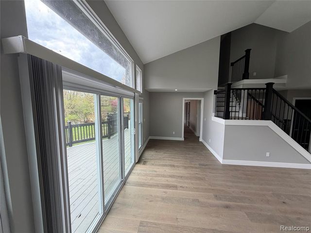 5140 Woodrun Court, West Bloomfield, MI 48323