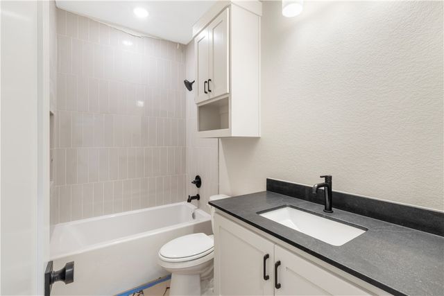 5671 Mill Water Court, Bryan, TX 77808