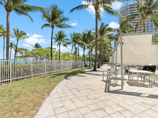 10275 Collins Ave 529, Bal Harbour, FL 33154