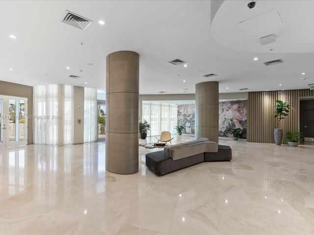 10275 Collins Ave 529, Bal Harbour, FL 33154