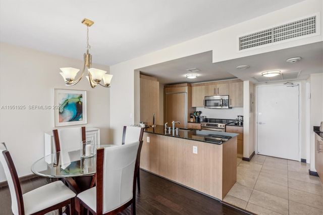 10275 Collins Ave 529, Bal Harbour, FL 33154