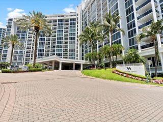 10275 Collins Ave 529, Bal Harbour, FL 33154
