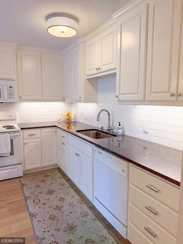 2601 Kenzie Terrace, Saint Anthony, MN 55418
