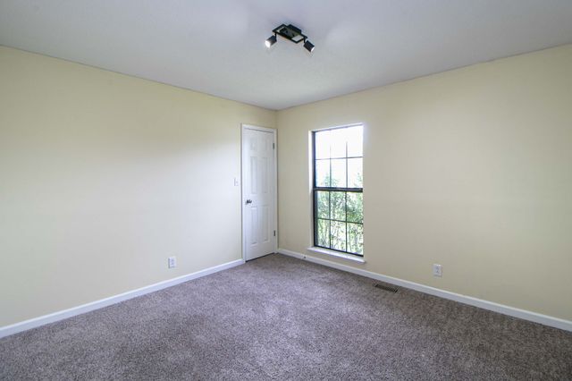 329 Northridge Dr, Clarksville, TN 37042