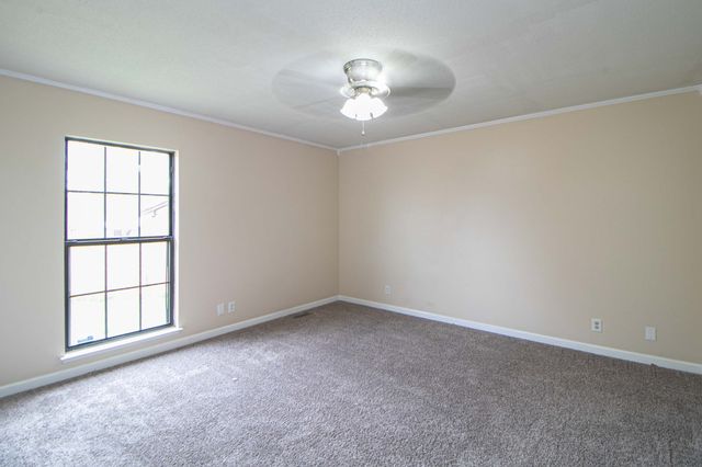 329 Northridge Dr, Clarksville, TN 37042