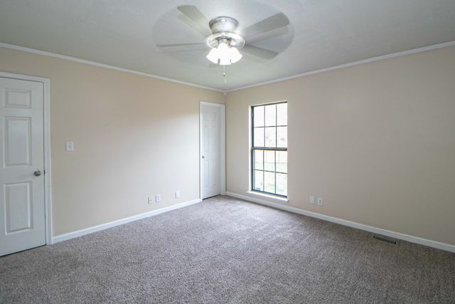 329 Northridge Dr, Clarksville, TN 37042