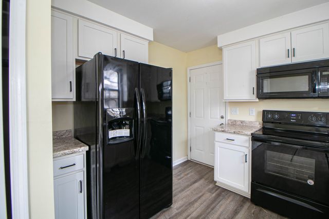 329 Northridge Dr, Clarksville, TN 37042