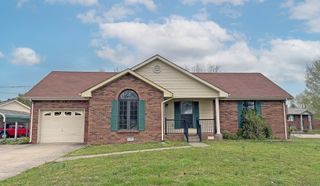 329 Northridge Dr, Clarksville, TN 37042