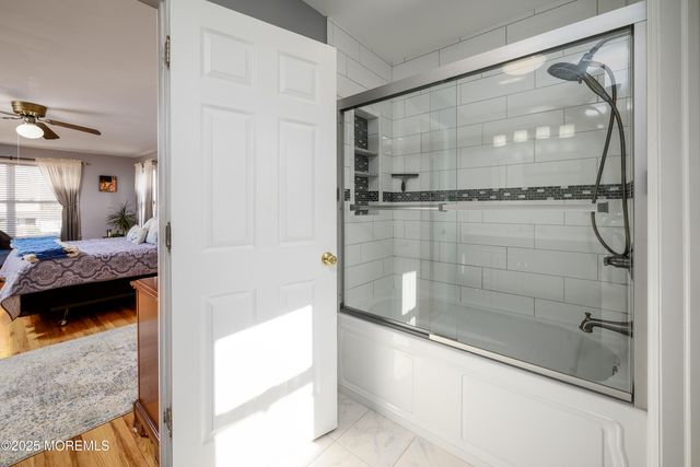 10 Sandybrook Road, Manalapan, NJ 07726