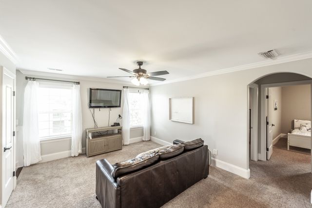 1328 Reynard Dr, Gallatin, TN 37066