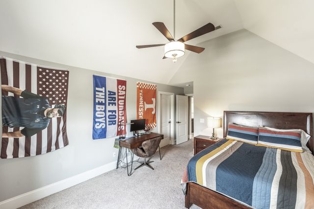 1328 Reynard Dr, Gallatin, TN 37066