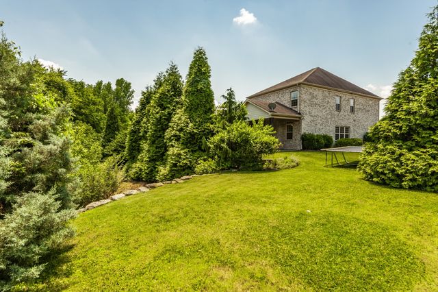 1328 Reynard Dr, Gallatin, TN 37066