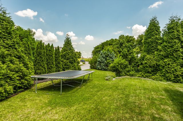 1328 Reynard Dr, Gallatin, TN 37066