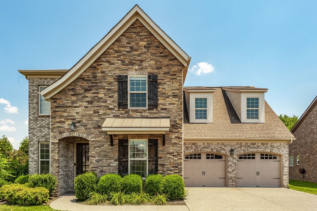 1328 Reynard Dr, Gallatin, TN 37066