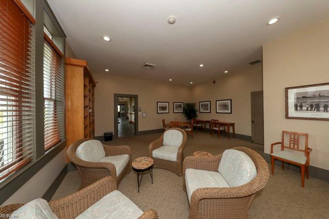 4522 Pleasant Ave Apt D, Norfolk, VA 23518