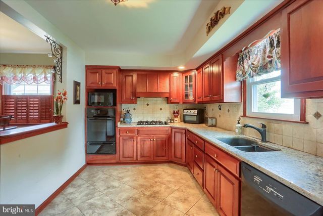 2431 S 3RD ST, Steelton, PA 17113