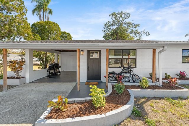 3217 TEAL AVENUE, Sarasota, FL 34232