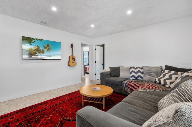 3217 TEAL AVENUE, Sarasota, FL 34232