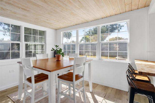 3217 TEAL AVENUE, Sarasota, FL 34232