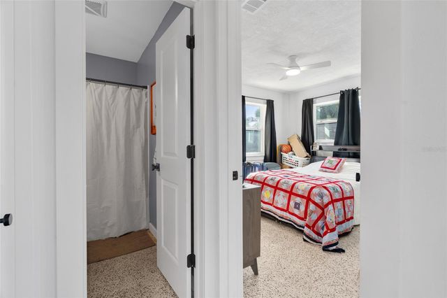 3217 TEAL AVENUE, Sarasota, FL 34232