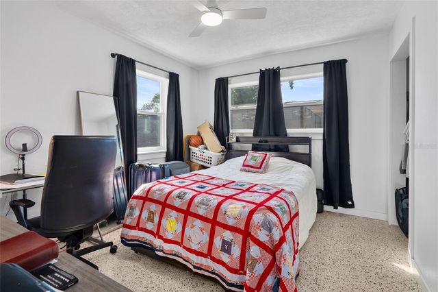 3217 TEAL AVENUE, Sarasota, FL 34232