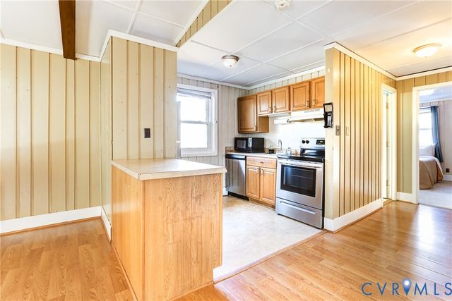 106 Monroe St, Locust Grove, VA 22508