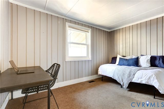 106 Monroe St, Locust Grove, VA 22508