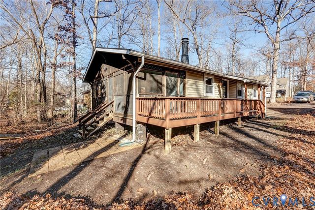 106 Monroe St, Locust Grove, VA 22508