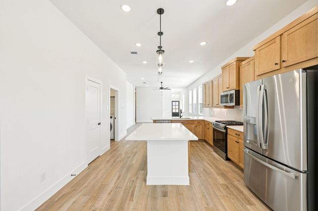 628 Crested Duck Court, Willis, TX 77318