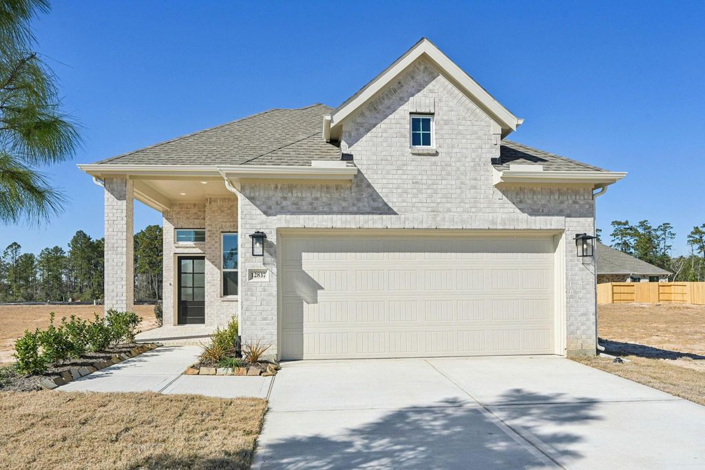 628 Crested Duck Court, Willis, TX 77318