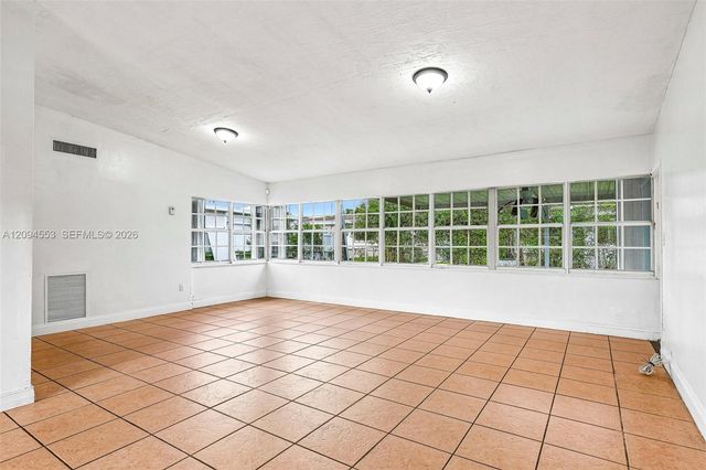 571 NE 172nd Street, North Miami Beach, FL 33162