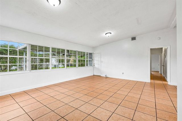571 NE 172nd Street, North Miami Beach, FL 33162