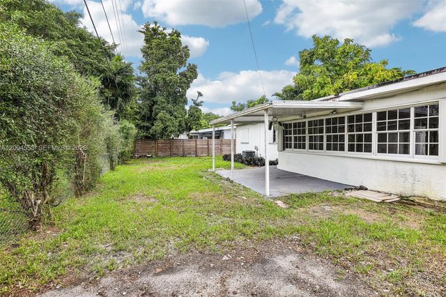 571 NE 172nd Street, North Miami Beach, FL 33162