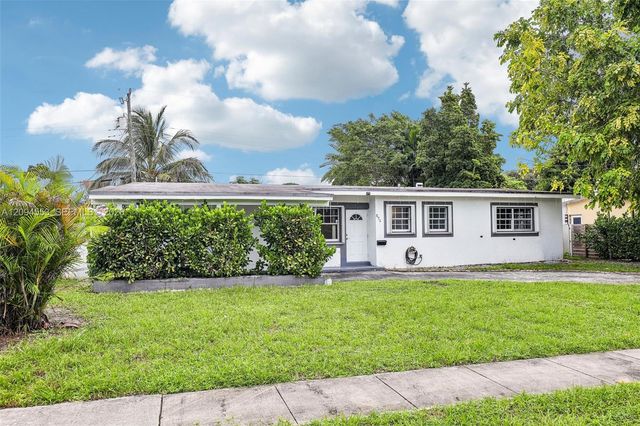 571 NE 172nd Street, North Miami Beach, FL 33162