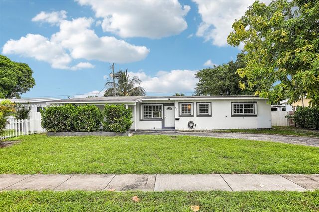 571 NE 172nd Street, North Miami Beach, FL 33162