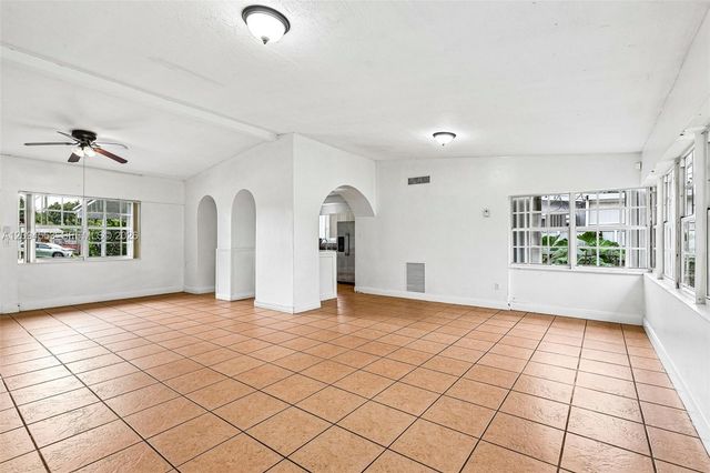 571 NE 172nd Street, North Miami Beach, FL 33162