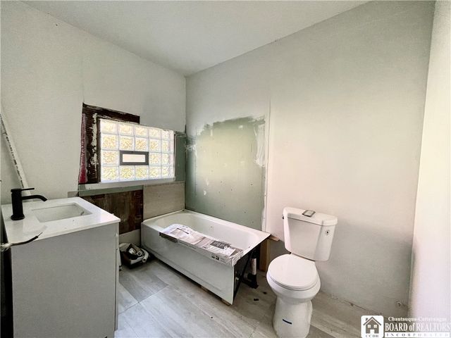 810 Washington Street, Jamestown, NY 14701