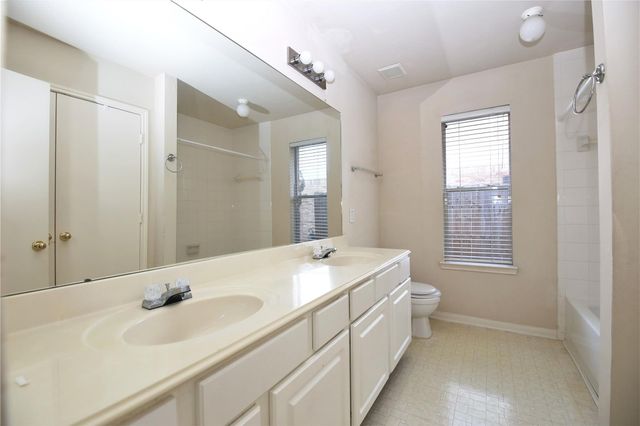 8811 Norham, Houston, TX 77083