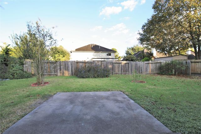 8811 Norham, Houston, TX 77083